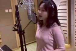 杨幂录音棚录歌爆料视频,杨幂录音棚录歌幕后花絮大揭秘