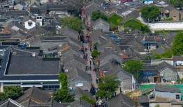 扬州东关街新闻热点爆料,古街惊现神秘事件，引网友热议！