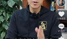 杰西爆料董宇辉机场视频,揭秘明星日常