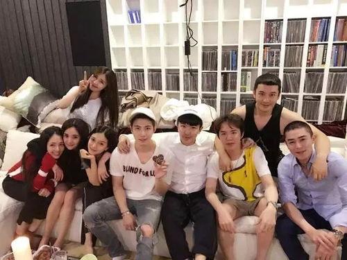 娱乐吃瓜酱当你的闺蜜,揭秘娱乐圈背后的闺蜜故事